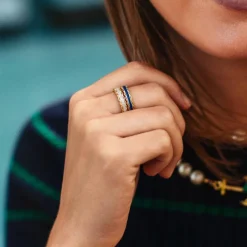 Scalloped Ring -Navy